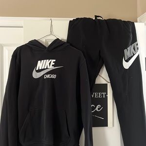Boys Nike jogging suit